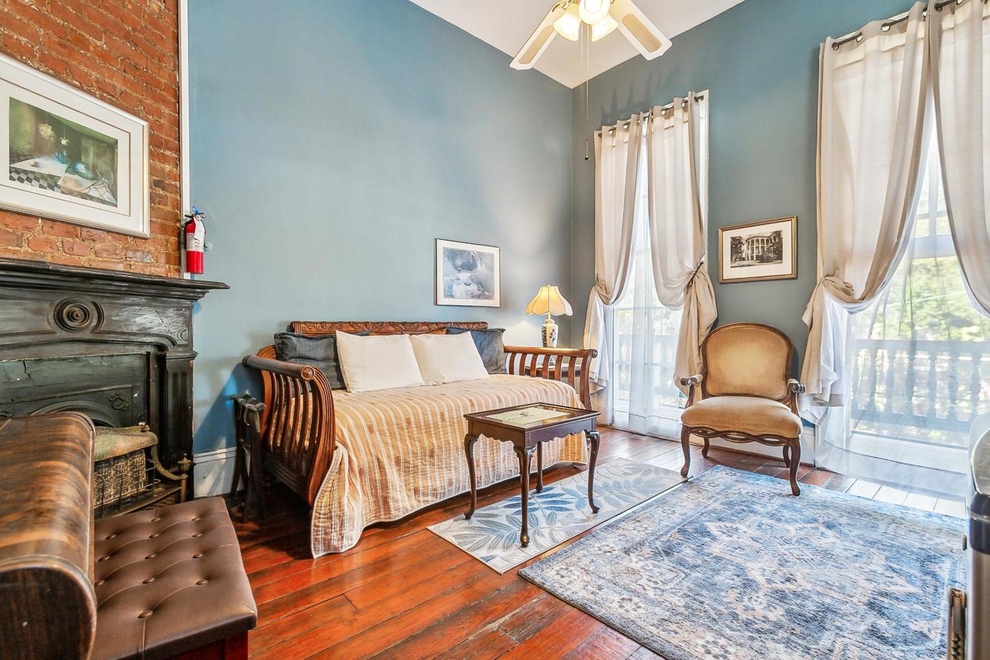 Garden District Bed And Breakfast New Orleans Bagian luar foto